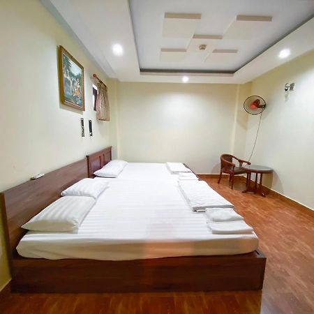 Khach San Sao Mai Xanh - Sao Mai Xanh Hotel Хошимин Екстериор снимка