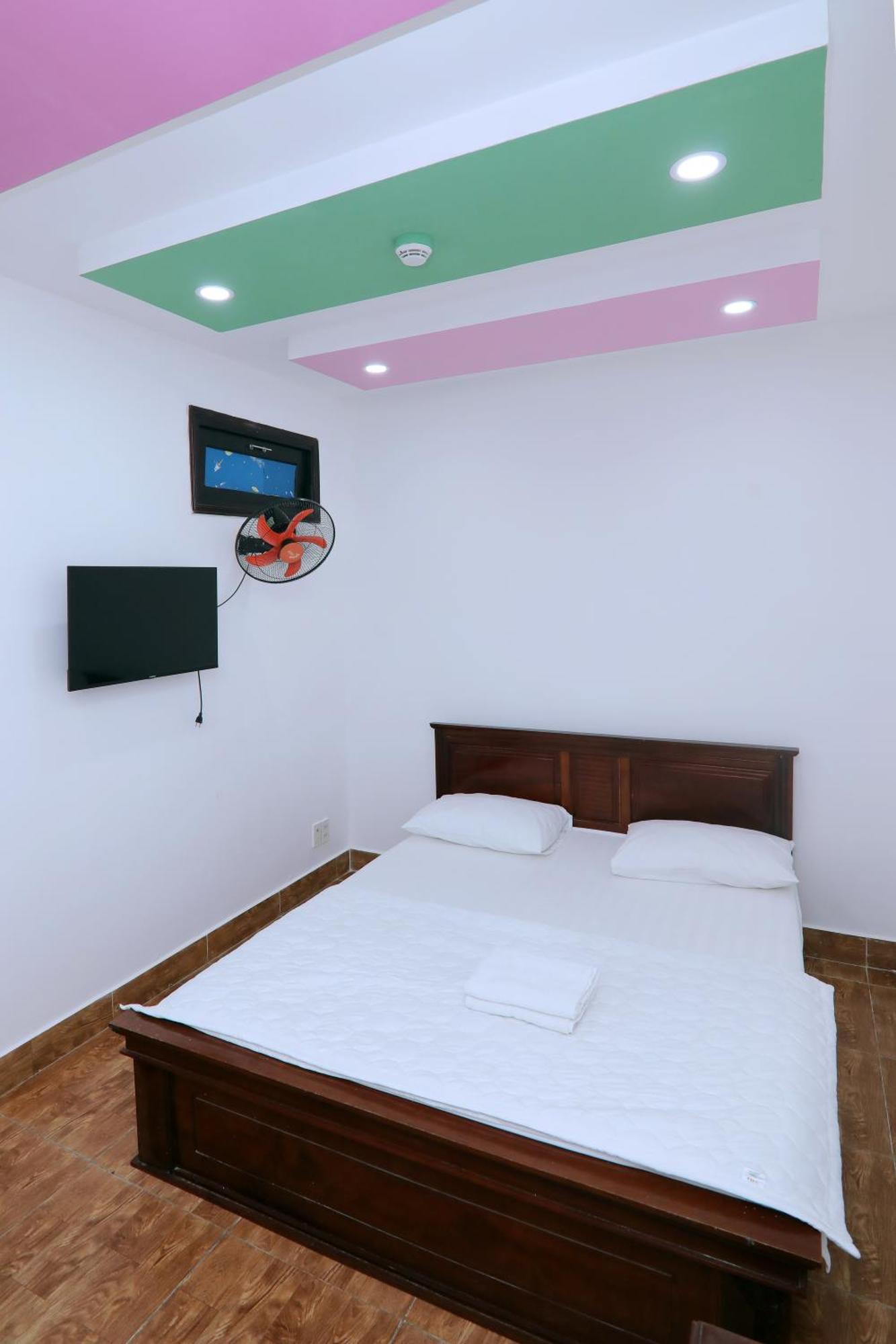 Khach San Sao Mai Xanh - Sao Mai Xanh Hotel Хошимин Екстериор снимка