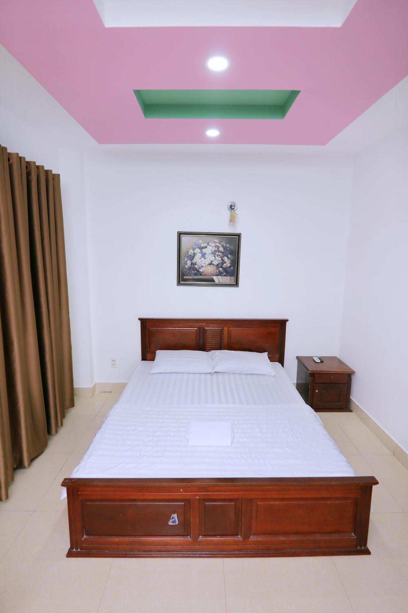 Khach San Sao Mai Xanh - Sao Mai Xanh Hotel Хошимин Екстериор снимка