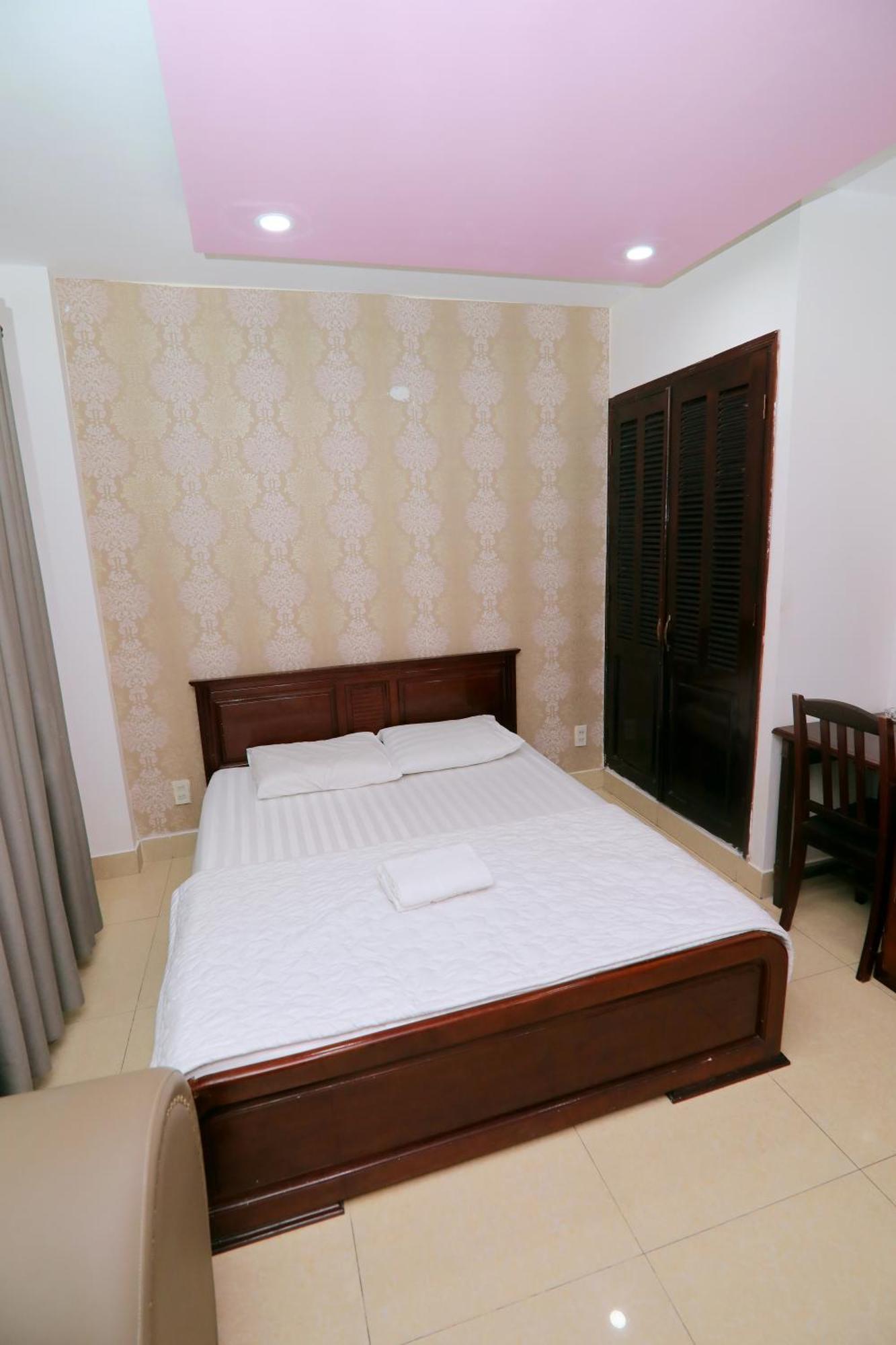 Khach San Sao Mai Xanh - Sao Mai Xanh Hotel Хошимин Екстериор снимка