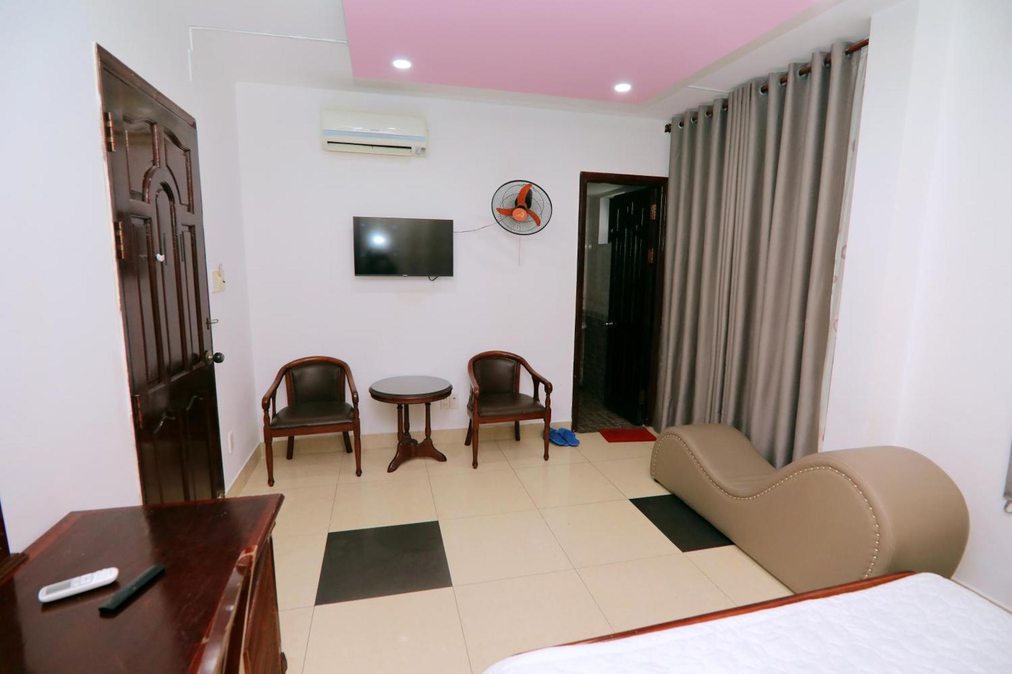 Khach San Sao Mai Xanh - Sao Mai Xanh Hotel Хошимин Екстериор снимка