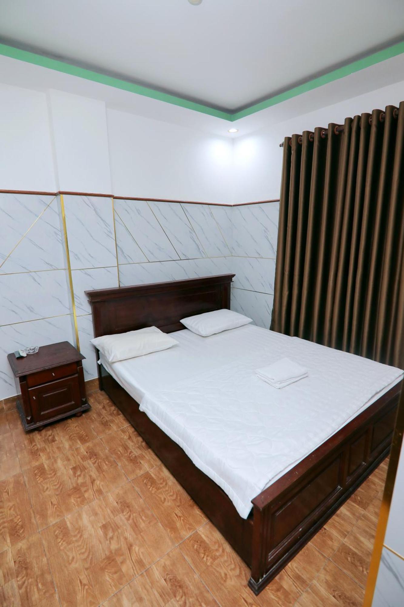 Khach San Sao Mai Xanh - Sao Mai Xanh Hotel Хошимин Екстериор снимка